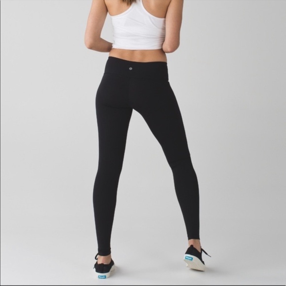 Lululemon black leggings